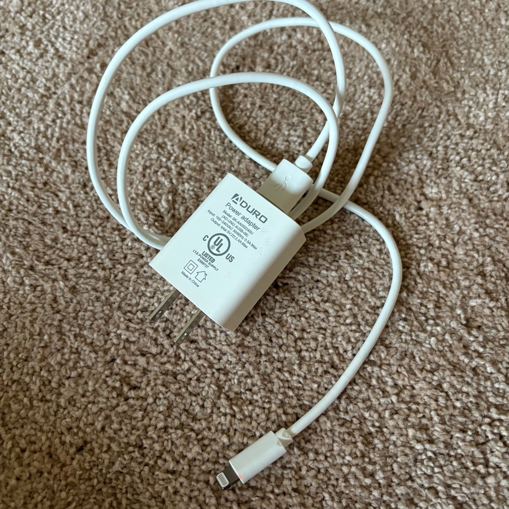 Duro Power Adapter iPhone / iPad Power Cord